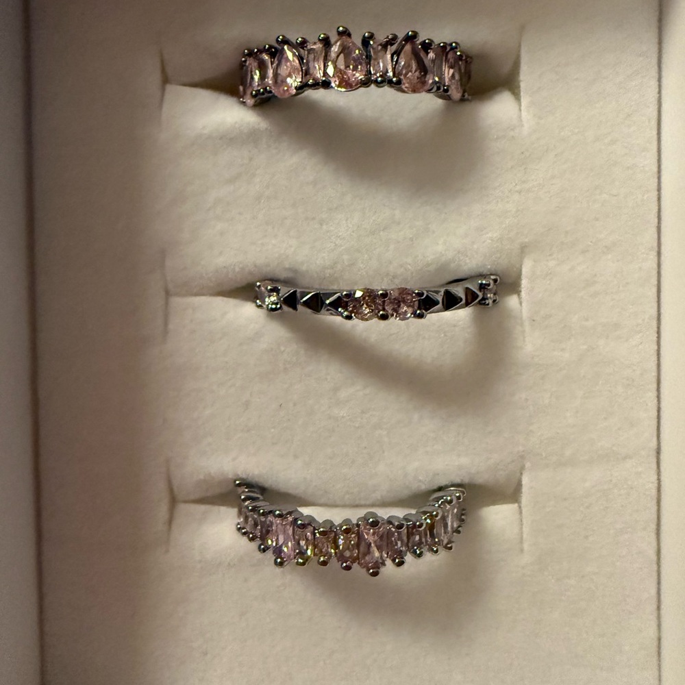 Bomb party luxe bands: I’m here for this trio. Size 5